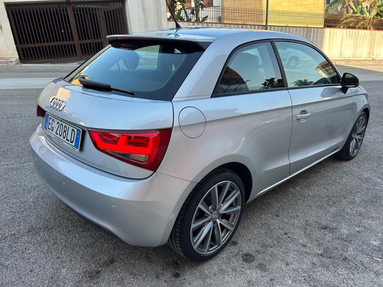 Audi A1 1.2 TFSI Ambition solo 71000 km !!!!