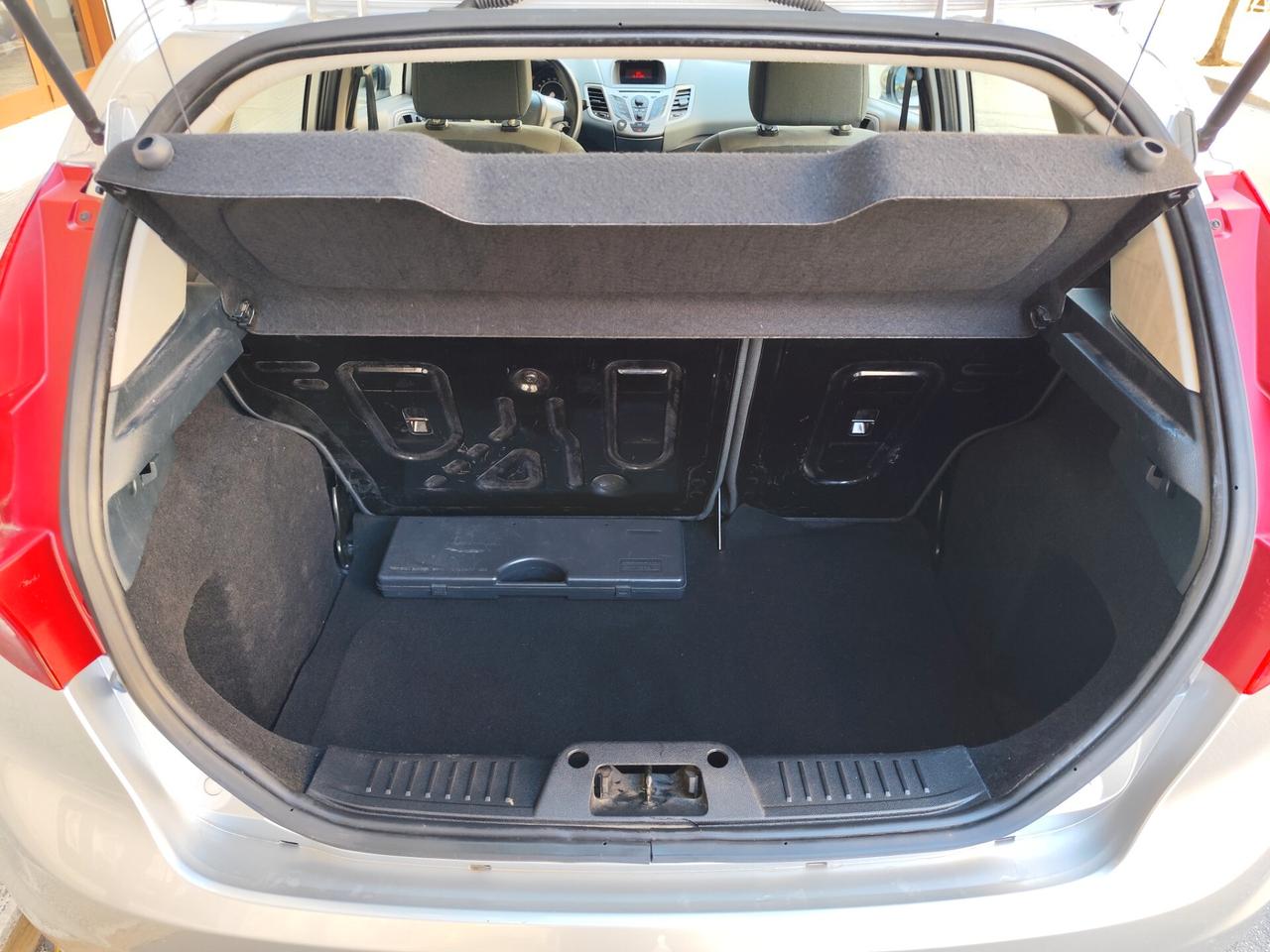 Ford Fiesta 1.2 82cv Benzina 5 porte