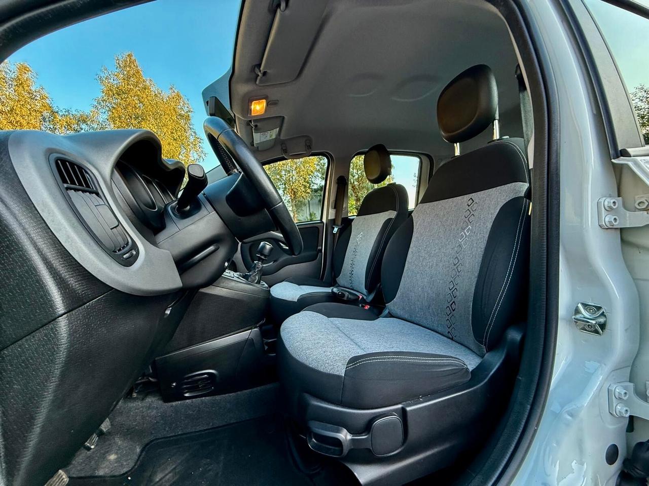 FIAT PANDA 1.2 LOUNGE UNI PROPRIETARIO