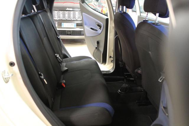 LANCIA Ypsilon 1.2 69 CV NAVI SENSORI ECC....