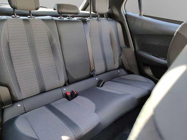 Peugeot 2008 BlueHDi 110 S&S Allure Pack