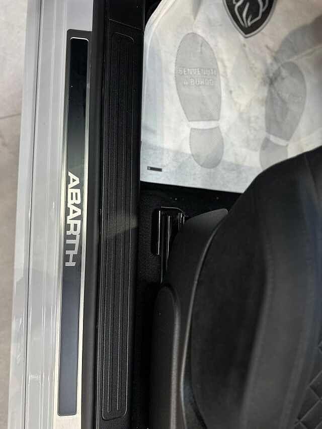 Abarth 595 1.4 Turbo T-Jet 165 CV