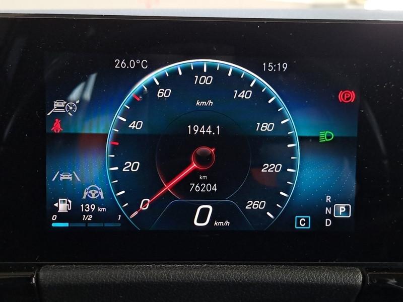 MERCEDES-BENZ GLA 200 D AUTOMATICO BUSINESS EXTRA CROSSOVER