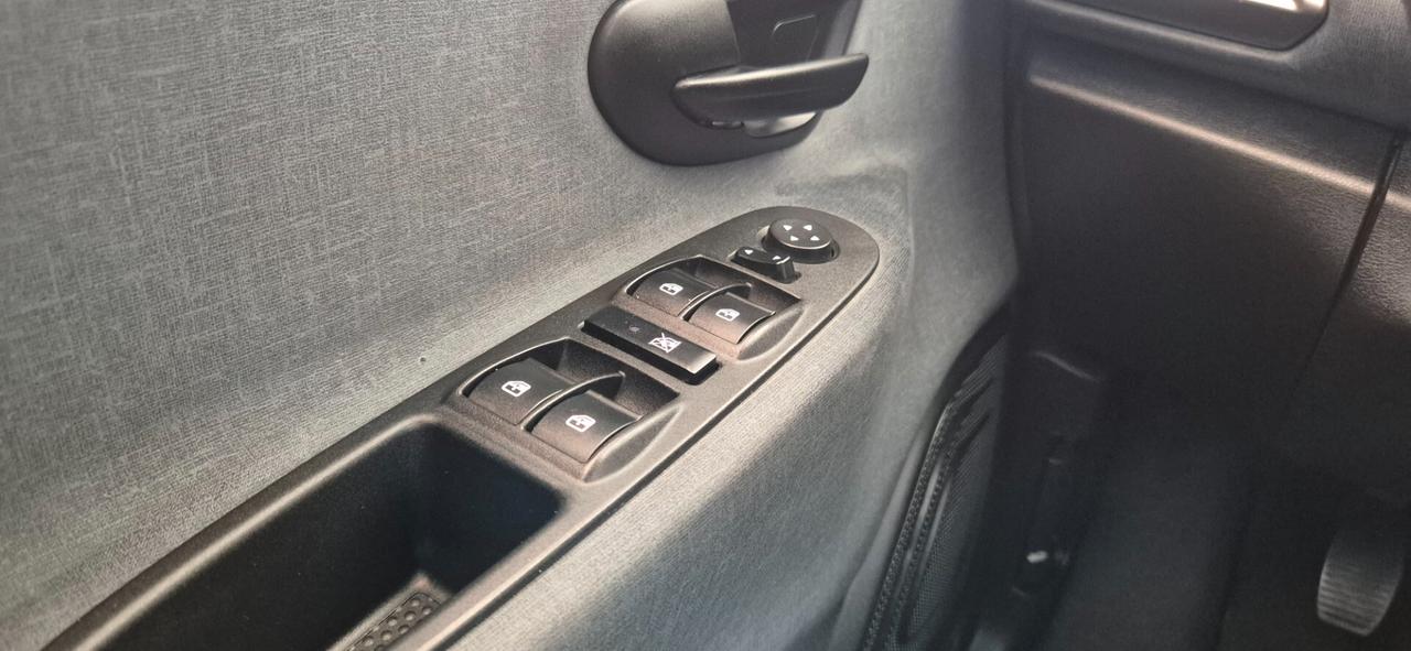 LANCIA Ypsilon 1.0 69CV BENZ/HYBRID 07/2022