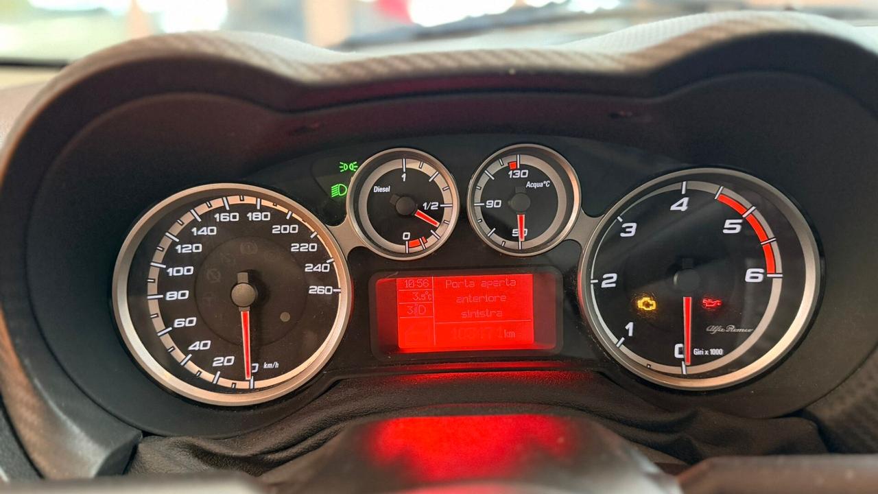 Alfa Romeo MiTo 1.3 JTDm-2 95 CV S&S Distinctive