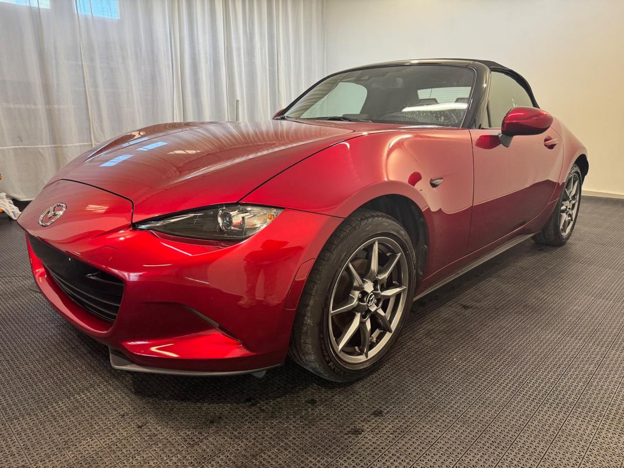 Mazda MX-5 1.5L Skyactiv-G Exceed