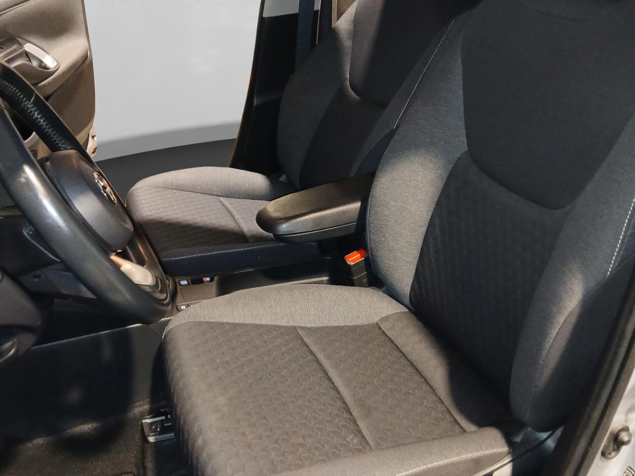 Toyota Yaris 1.5 Hybrid 5 porte Trend