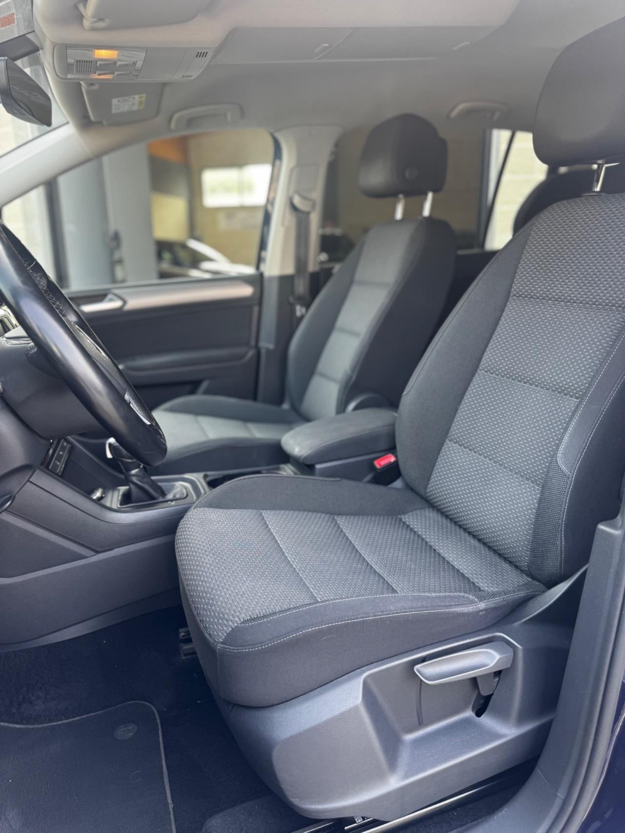 Volkswagen Touran 1.6 TDI 115 CV SCR DSG Comfortline BlueMotion Tech.