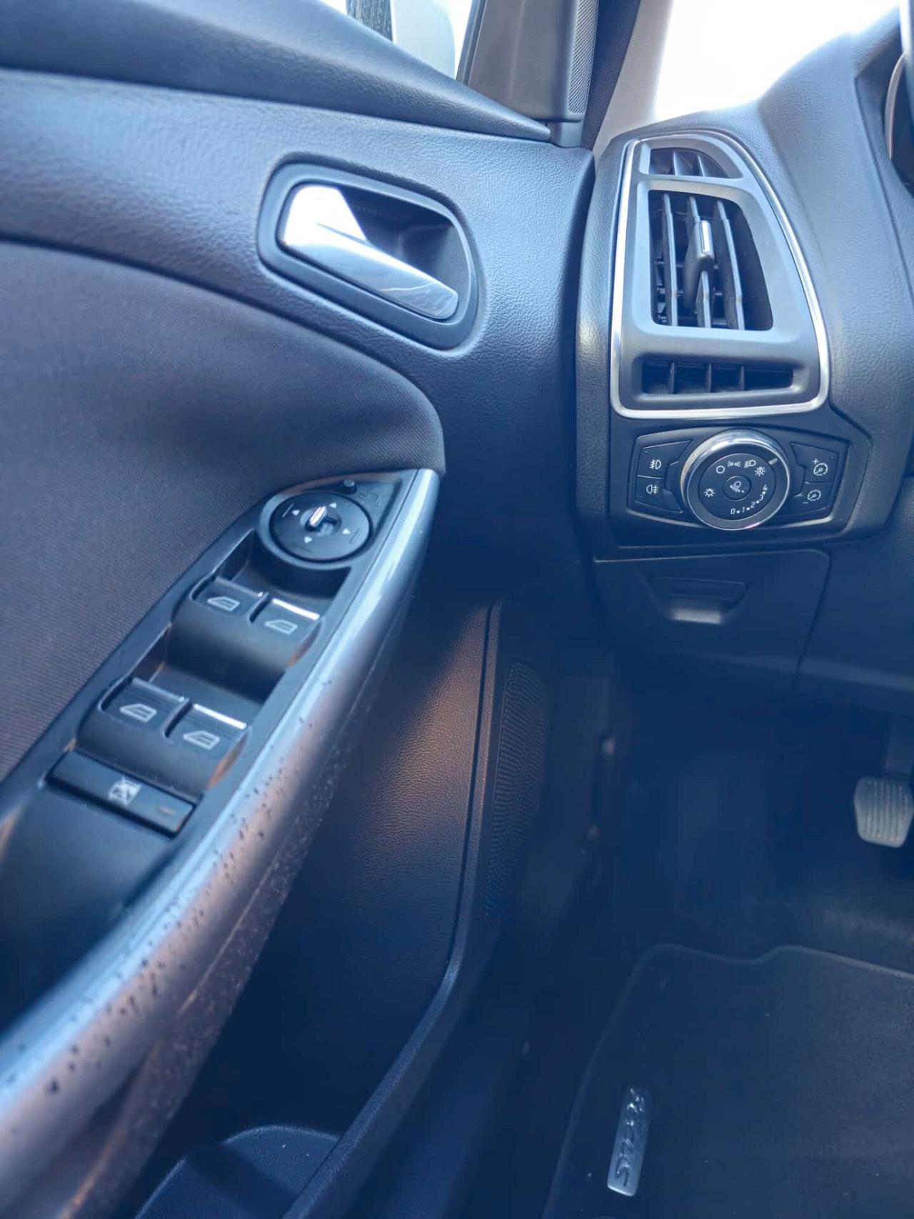 Ford Focus 1.6 TDCi 115 CV Titanium