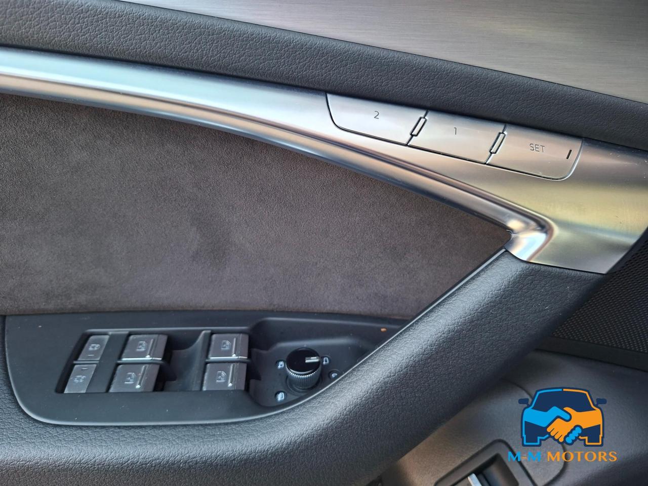 AUDI A6 S-LINE quattro ibrida con tetto