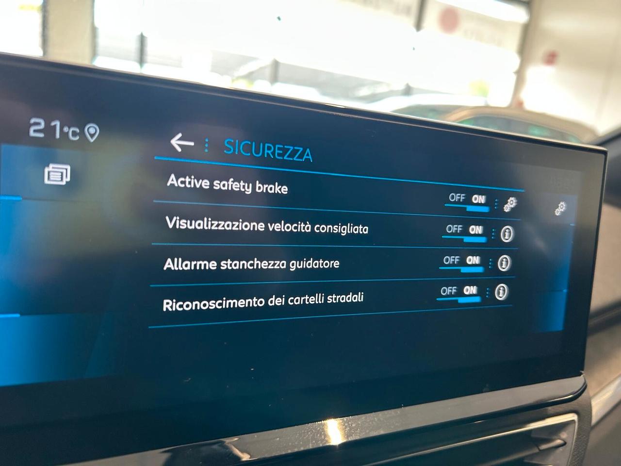 Peugeot 5008 GT BlueHDi 130 EAT8 7 p. SPOTICAR