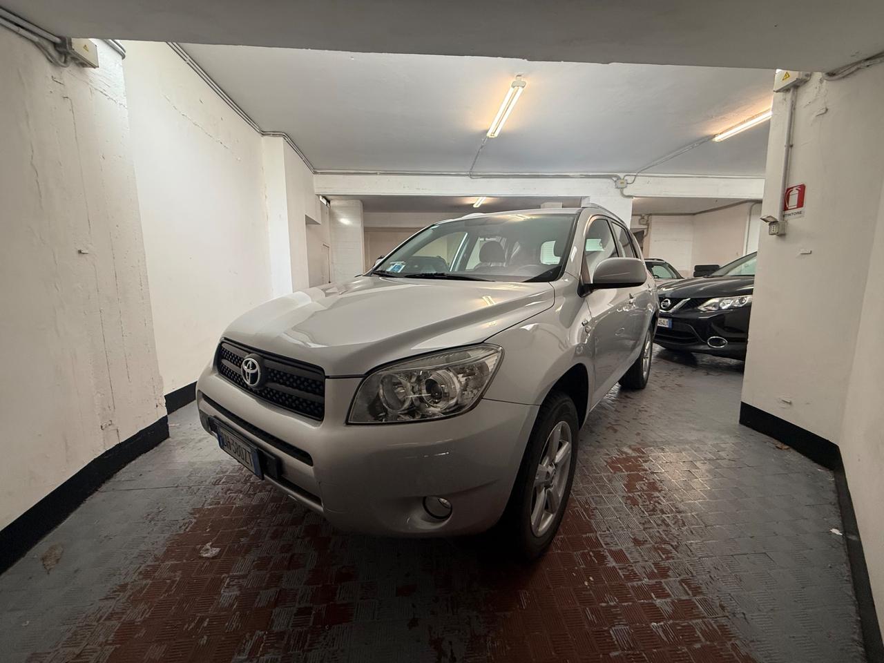 Toyota RAV 4 RAV4 2.2 D-4D 136 CV Sol