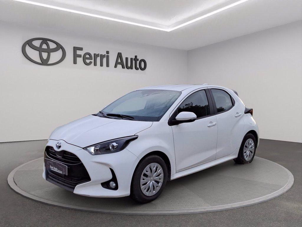 TOYOTA Yaris 1.5h active del 2023