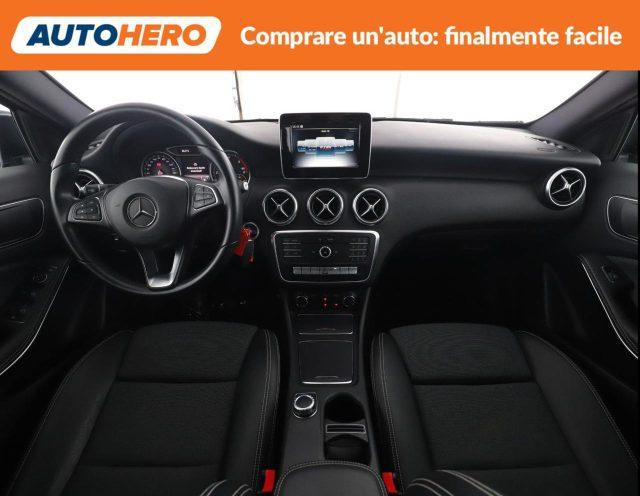MERCEDES-BENZ A 180 d Automatic Business