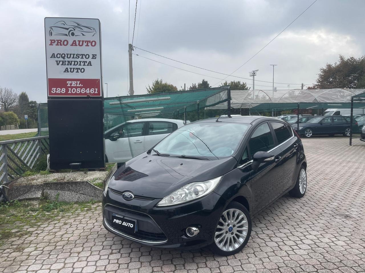 Ford Fiesta 1.4 5 porte Bz.- GPL Titanium