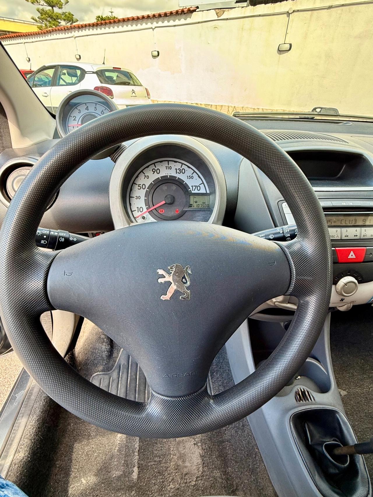 Peugeot 107 1.0 68CV 5p. Plaisir
