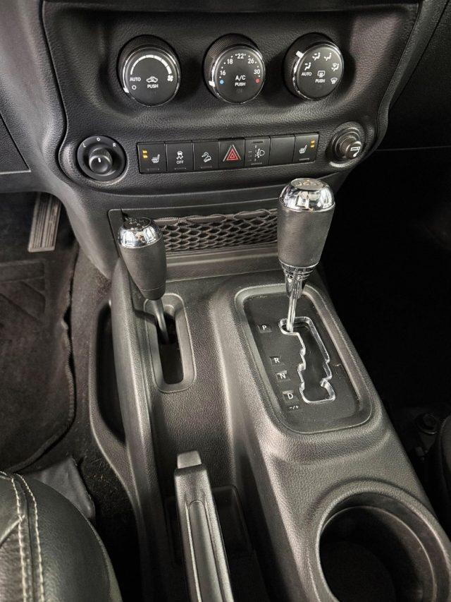 JEEP Wrangler Unlimited 2.8 CRD DPF Sahara Auto E6