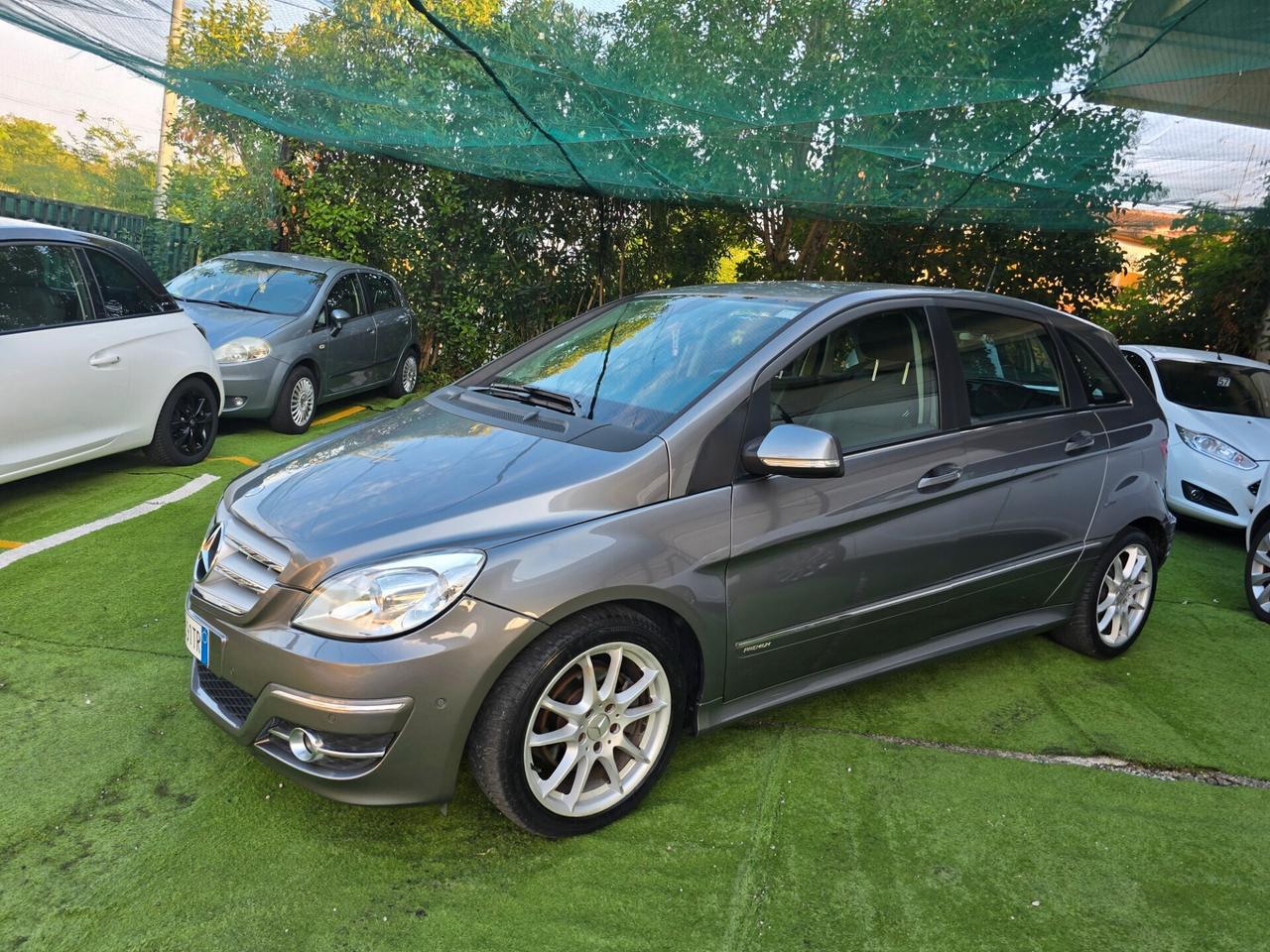 M.B B200 2.0D 140CV 126000KM-2011