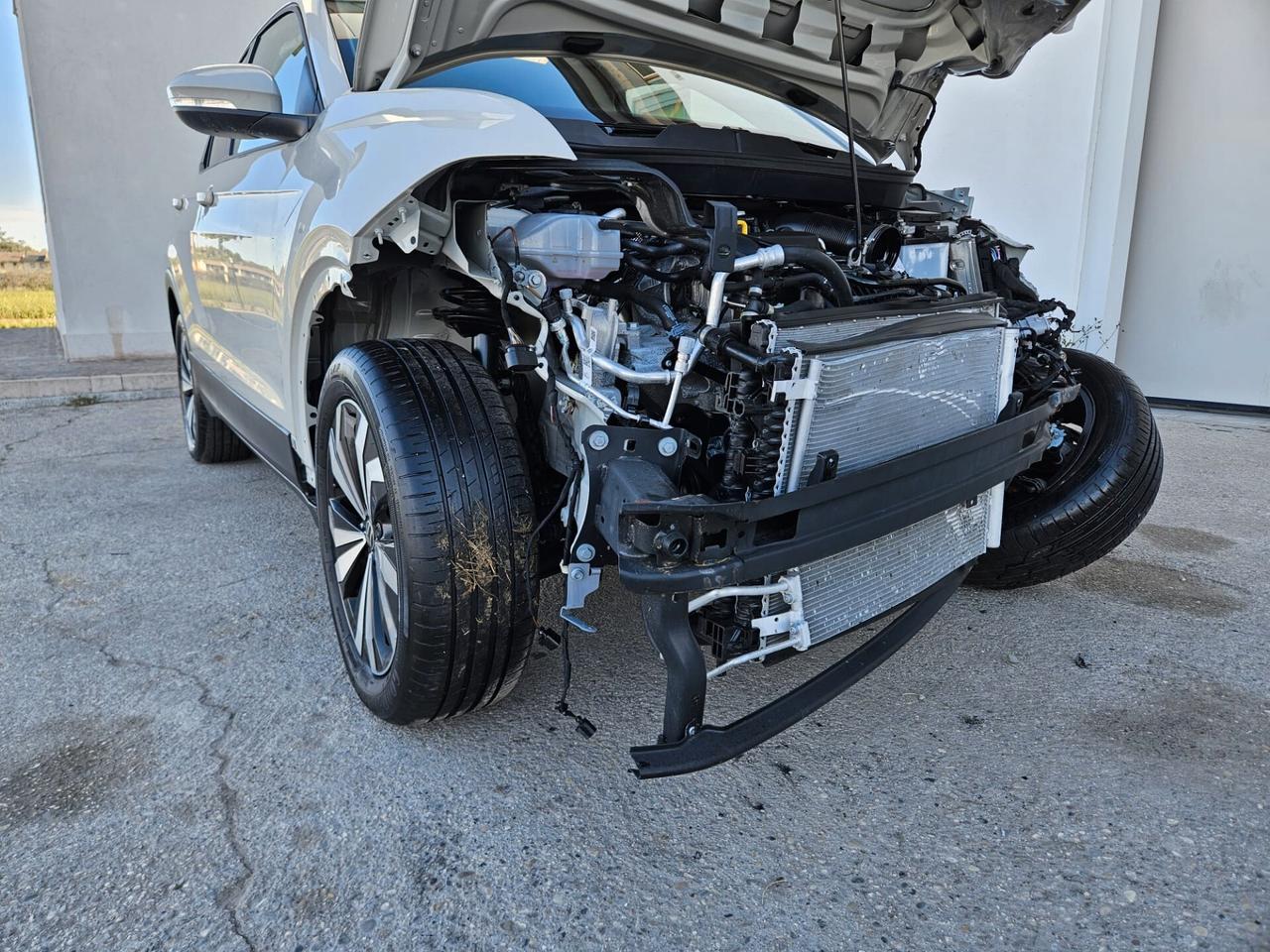 Volkswagen T-Cross 1.0 tsi Life 115cv INCIDENTATA