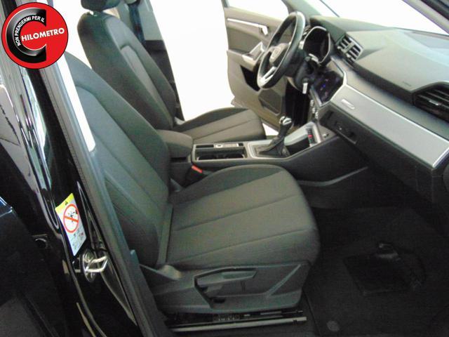 AUDI Q3 45 TFSI quattro S tronic Bus. PLUG IN