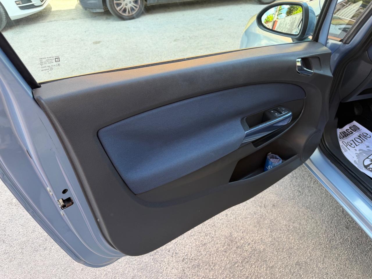 Opel Corsa 1.2 80CV 3 porte GPL-TECH Edition
