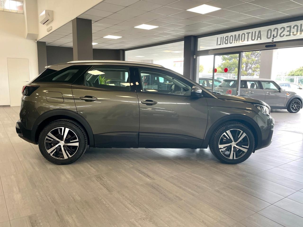 Peugeot 3008 BlueHDi 130cv EAT8 Business