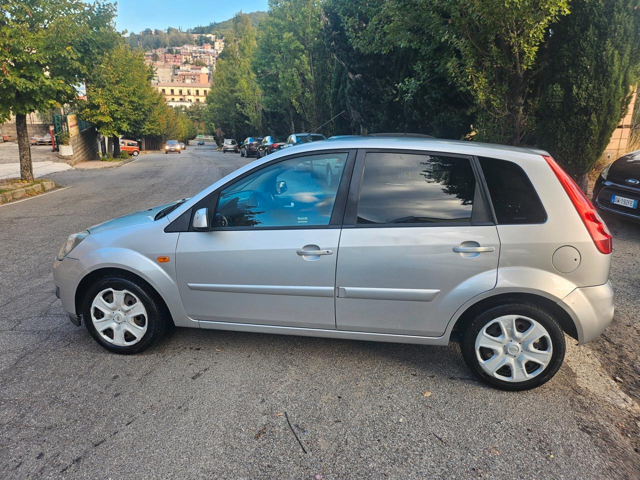 Ford Fiesta 1.4 TDCi 5p. Ghia 114.000km 2008