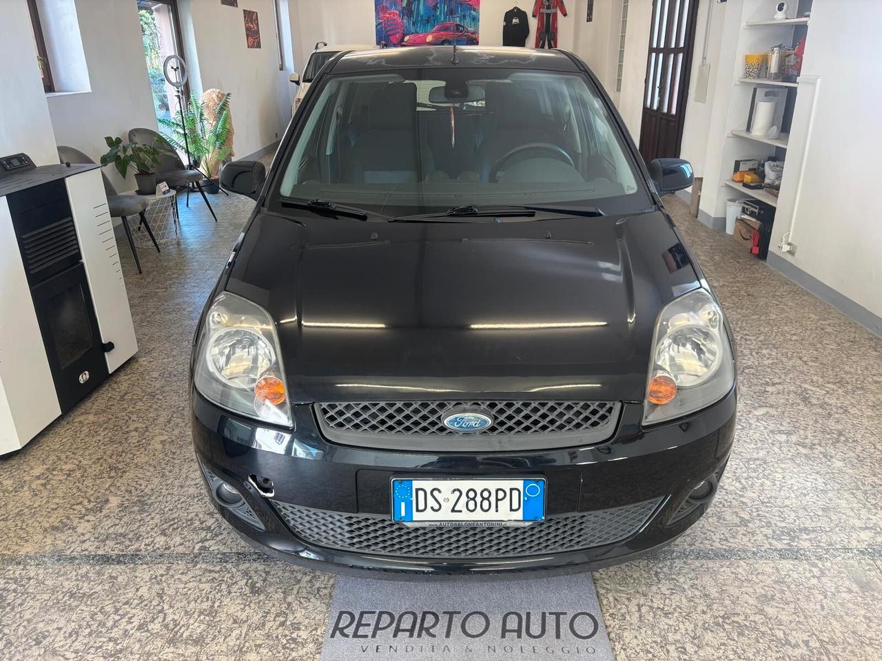 Ford Fiesta 1.2 16V 5p. Ghia