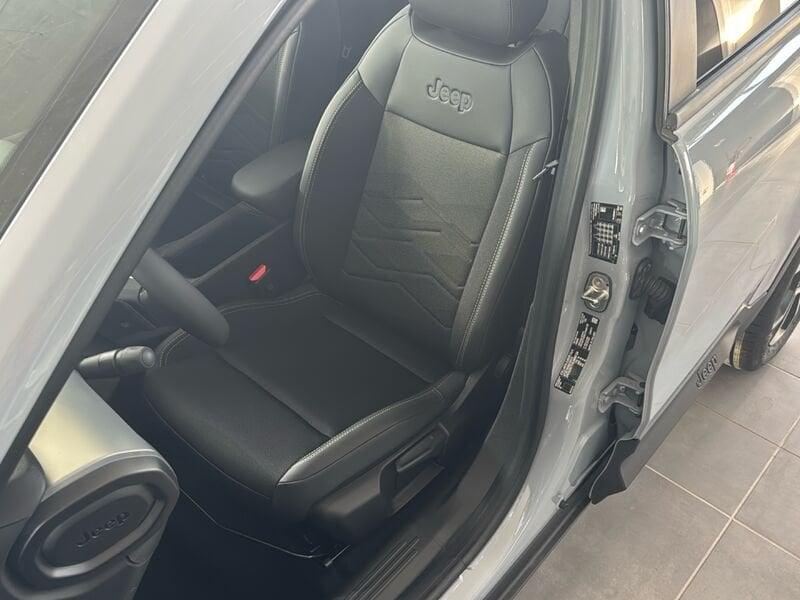 Jeep Avenger 1.2 Turbo 110 CV MHEV Summit - PROMO