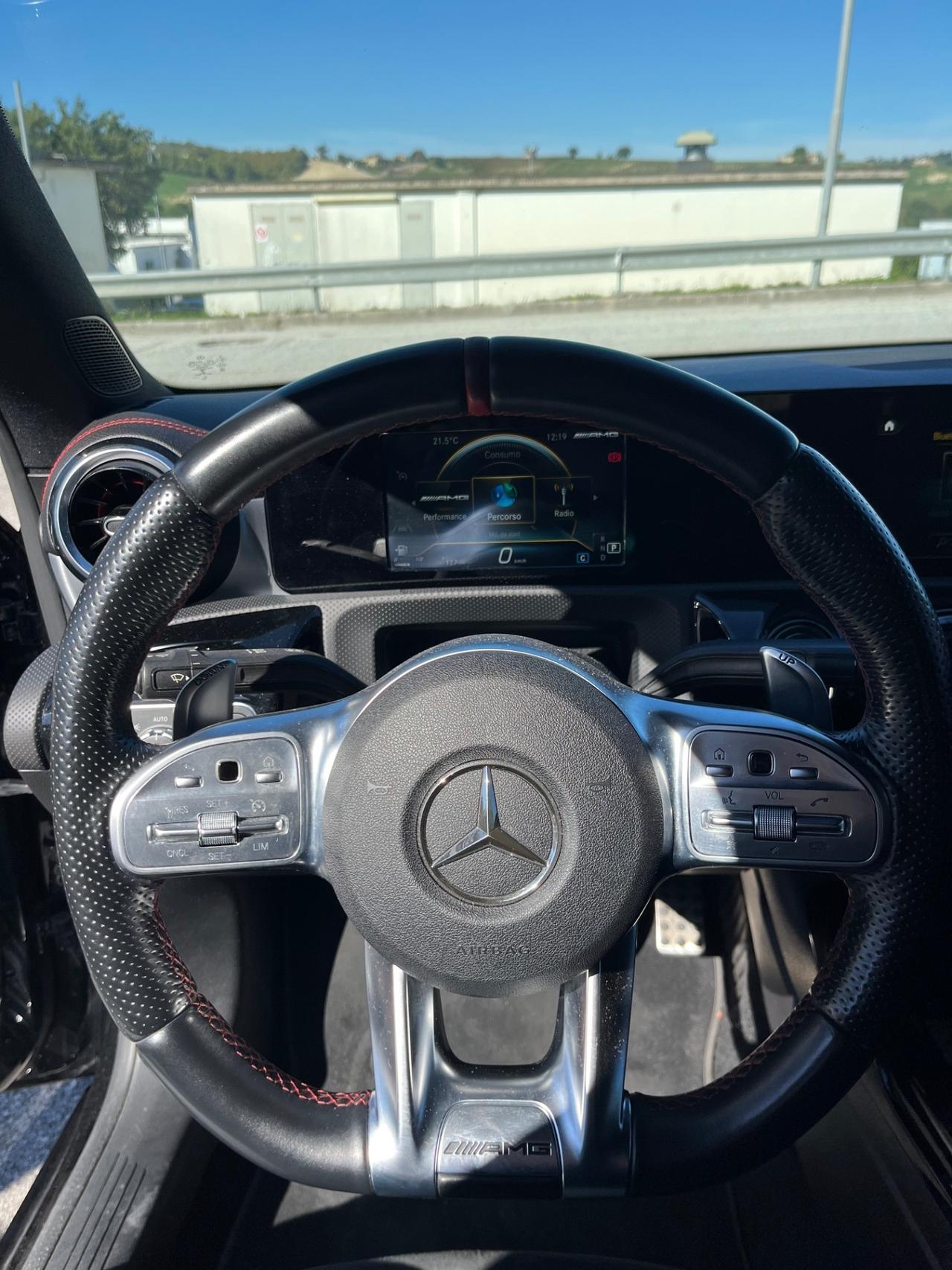 Mercedes-benz CLA 35 AMG
