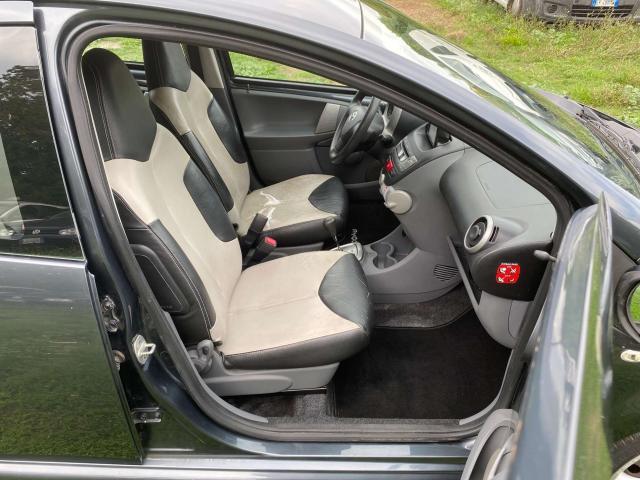 Toyota Aygo 5p * AUTOMATICA * Euro 5 1.0 Sol Connect