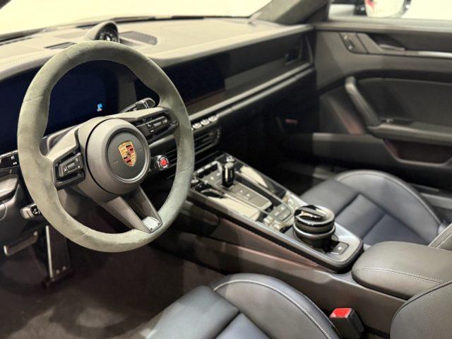 PORSCHE 911 Carrera 992.2 4 GTS Coupè