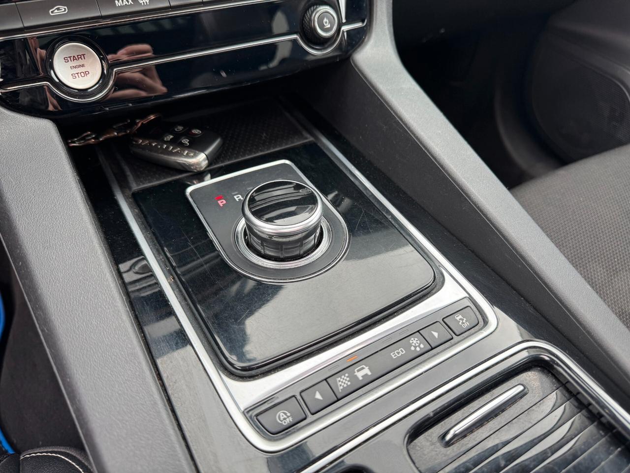 Jaguar F-Pace 2.0 D 180 CV aut. R-Sport