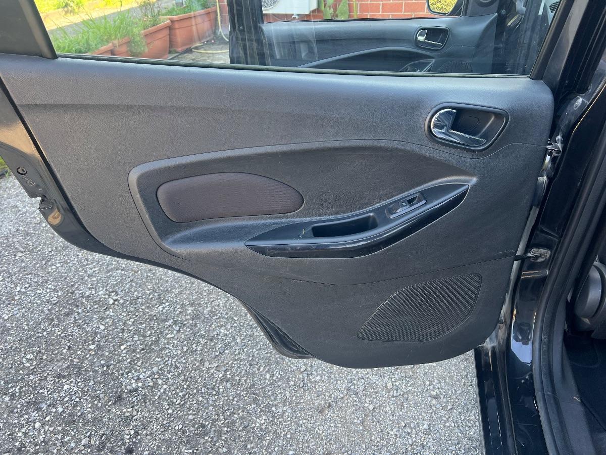 FORD - Ka plus - Ka+ 1.2 Ti-VCT 85 CV Ultimate Color