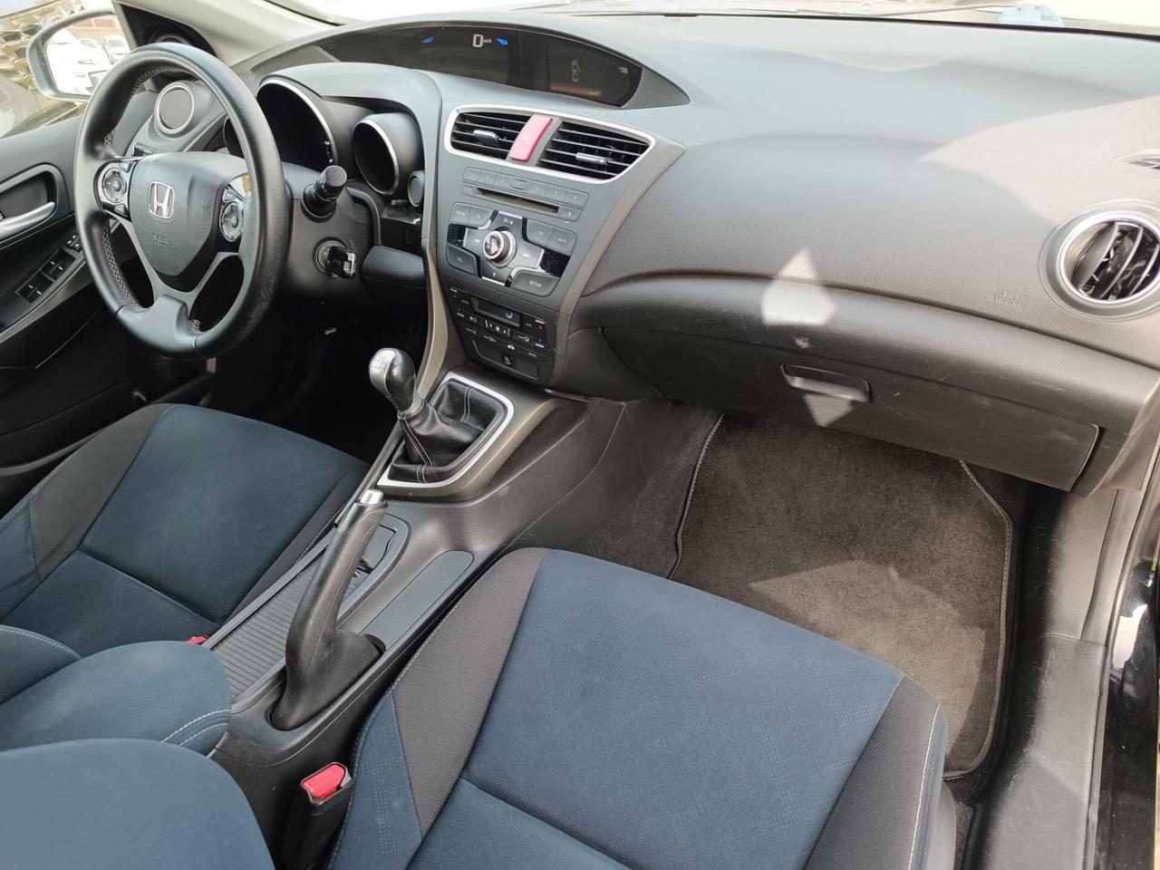 Honda Civic 1.4 i-VTEC Elegance