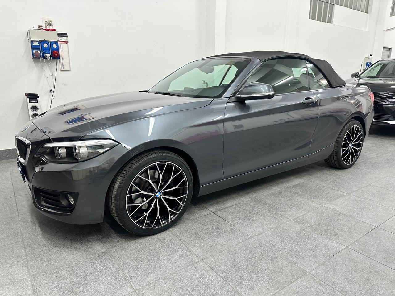Bmw 220 220i Cabrio Sport aut.