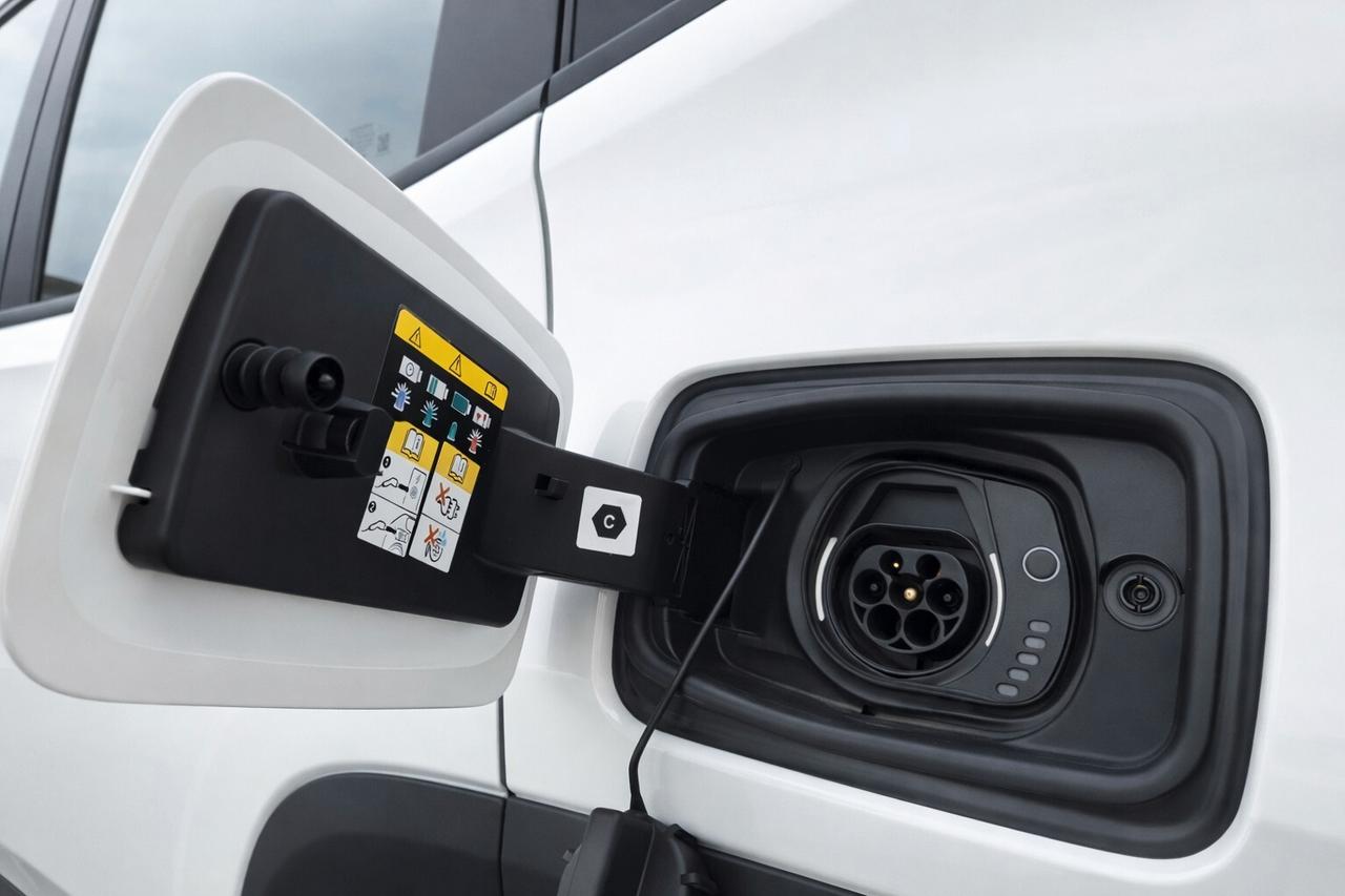 Jeep Renegade 1.3 T4 190CV PHEV 4x 4 Elett. AT6 Limited - Plug - in Hybrid