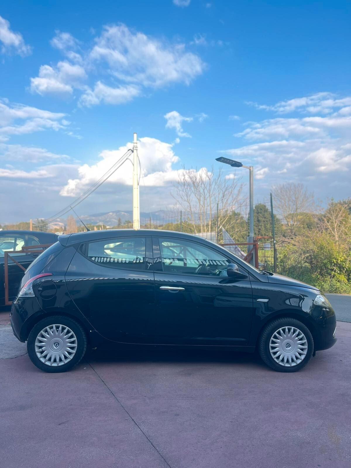 Lancia Ypsilon 1.3 MJT 16V 95 CV 5 porte S&S Elle