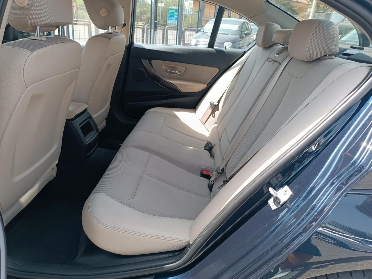 Bmw 318d Luxury