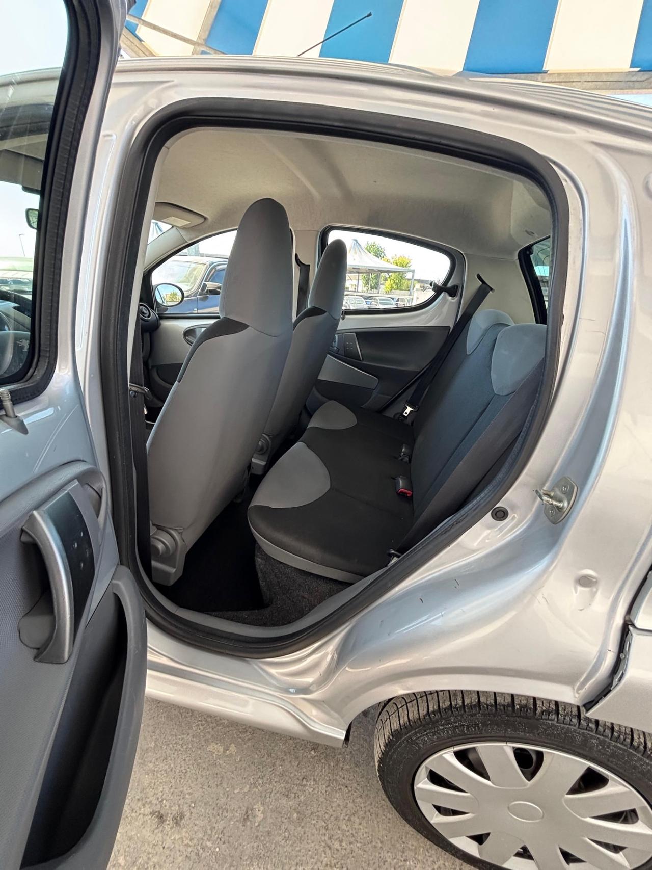 Peugeot 107 1.0 68CV 5p. Desir 55000km!