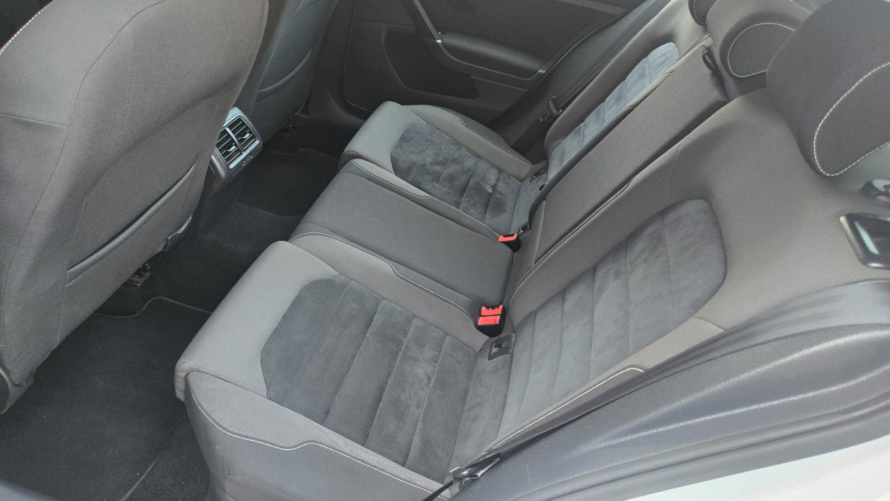 Volkswagen Golf 1.4 TSI 5p. Highline BlueMotion Technology