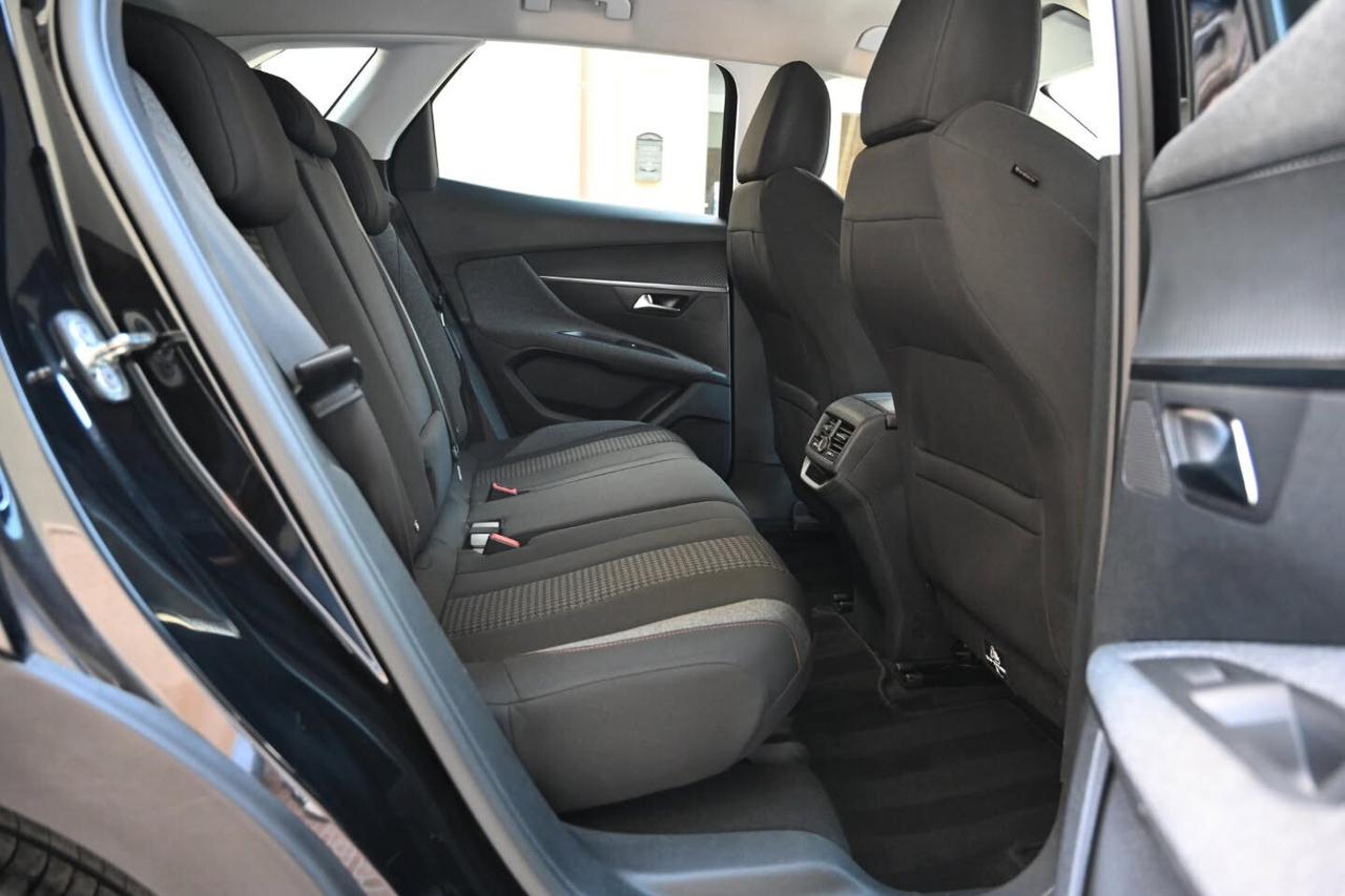 Peugeot 3008 BlueHDi 130 S&S Business