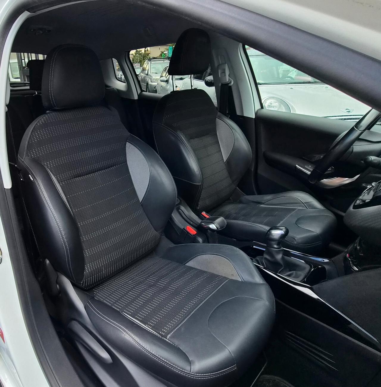 Peugeot 2008 BlueHDi 100 Black Matt