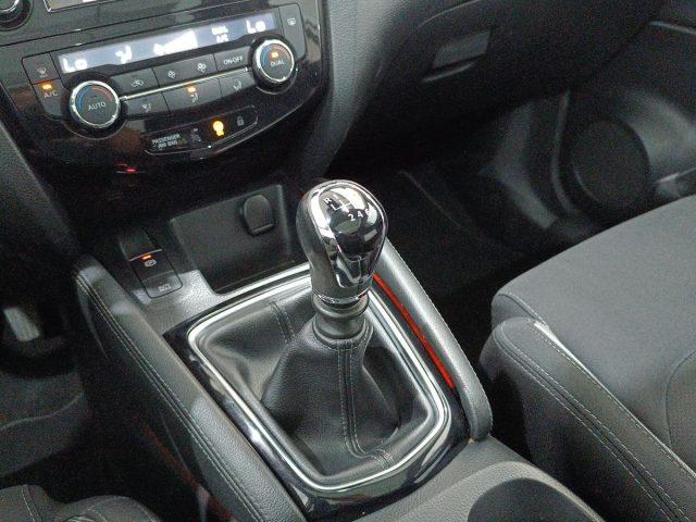 NISSAN Qashqai 1.2 DIG-T N-Connecta