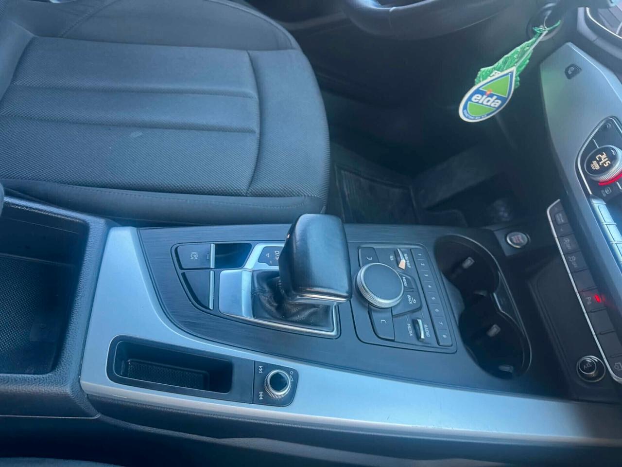 Audi A4 2.0 Diesel Anno 2018 Sline