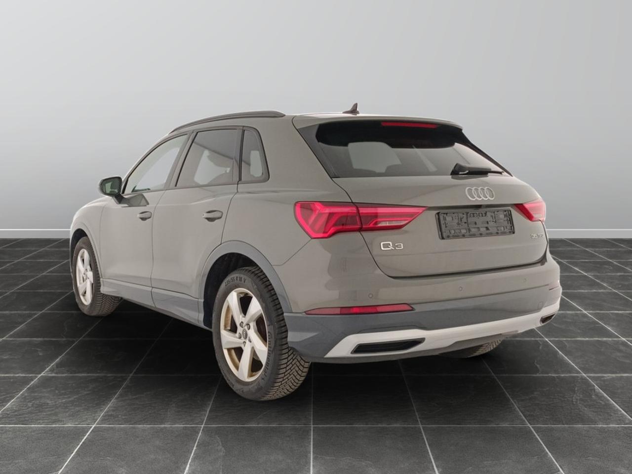 Audi Q3 35 1.5 tfsi evo2 business advanced s tronic