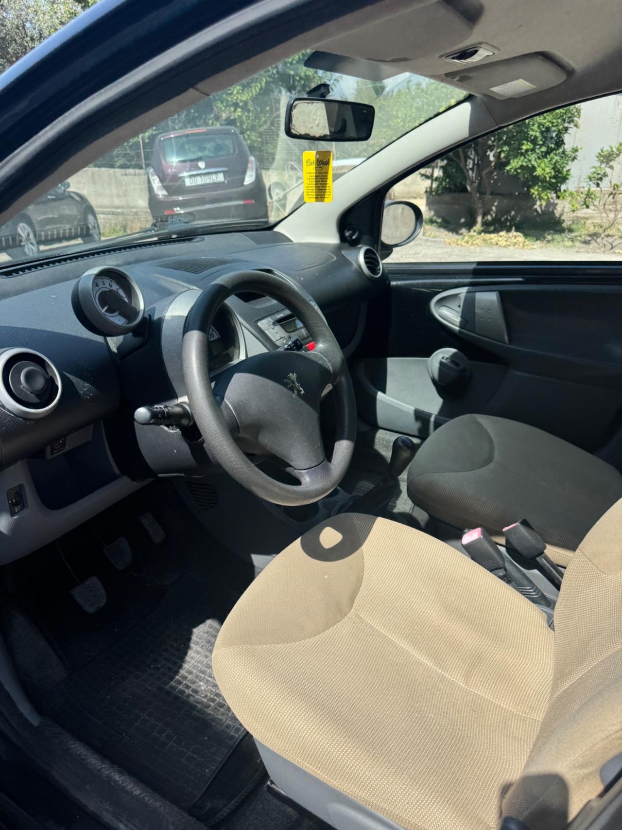 Peugeot 107 1.0 68CV 5p. Sweet Years