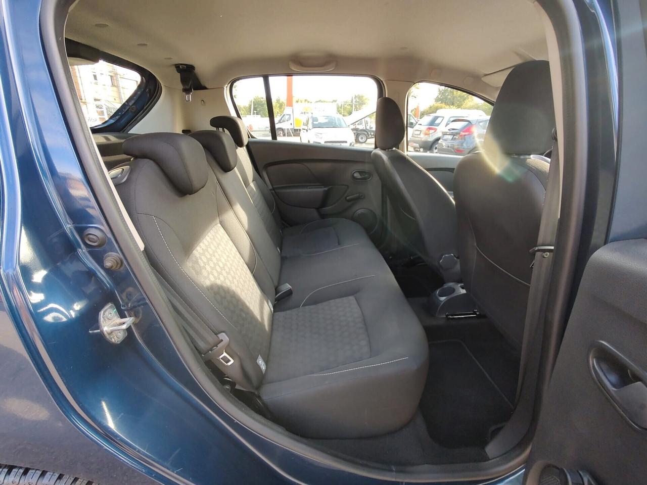 Dacia Sandero 0.9 TCe 12V T-GPL 90 Start&Stop SS Lauréate Family