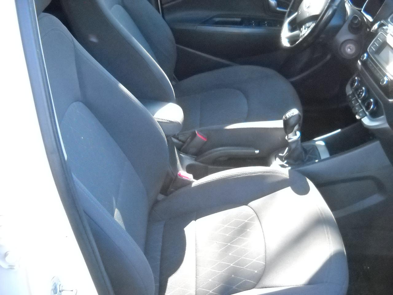 Kia Rio 1.4 CRDi 5p.S&S High Tech