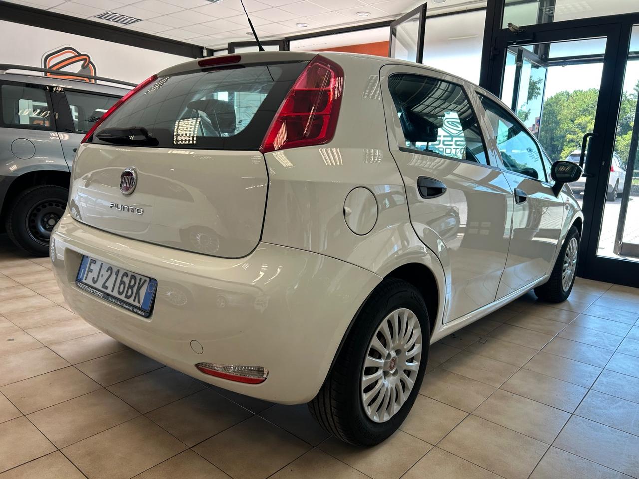 Fiat Punto - 2017 1.3 MJT II 95 CV NEOPATENTATI